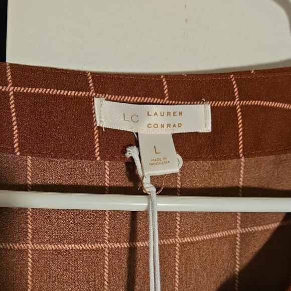 LC Lauren Conrad Brown Plaid V-Neck Blouse - Picture 2 of 10